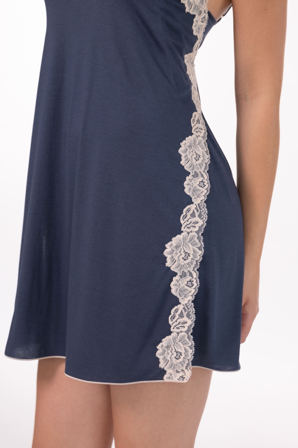 Slipdress Modal Tencel - Image 4